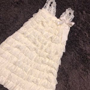 EUC - Ivory ruffle lace dress